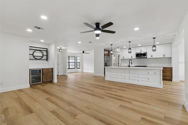 3431 DEERFIELD LANE, Clearwater, FL 33761