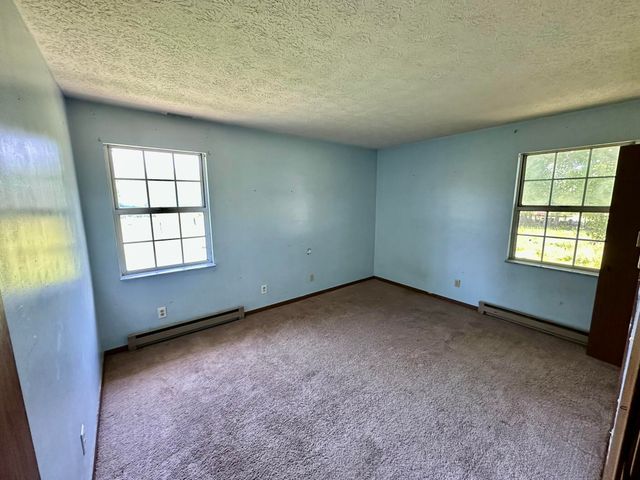1364 Kentucky Hwy 2750, Crab Orchard, KY 40419