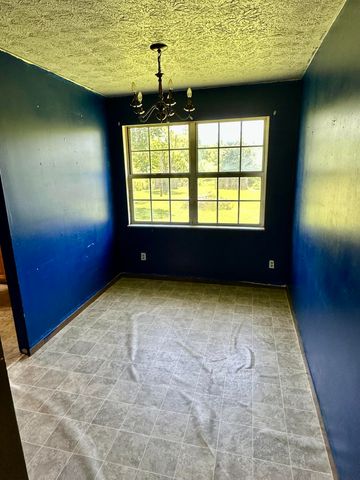 1364 Kentucky Hwy 2750, Crab Orchard, KY 40419