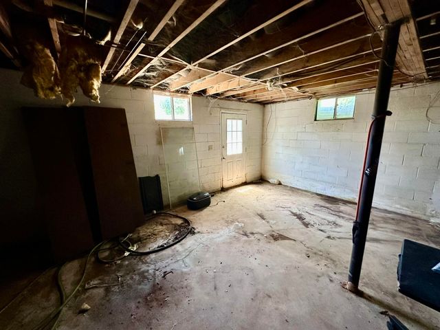 1364 Kentucky Hwy 2750, Crab Orchard, KY 40419