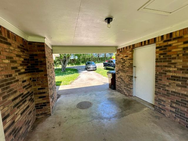 1364 Kentucky Hwy 2750, Crab Orchard, KY 40419