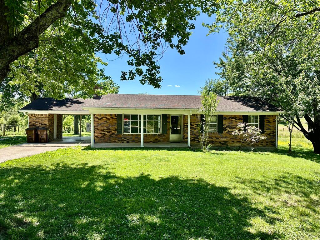 1364 Kentucky Hwy 2750, Crab Orchard, KY 40419