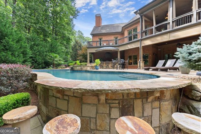 5507 AVIEMORE Court, Suwanee, GA 30024
