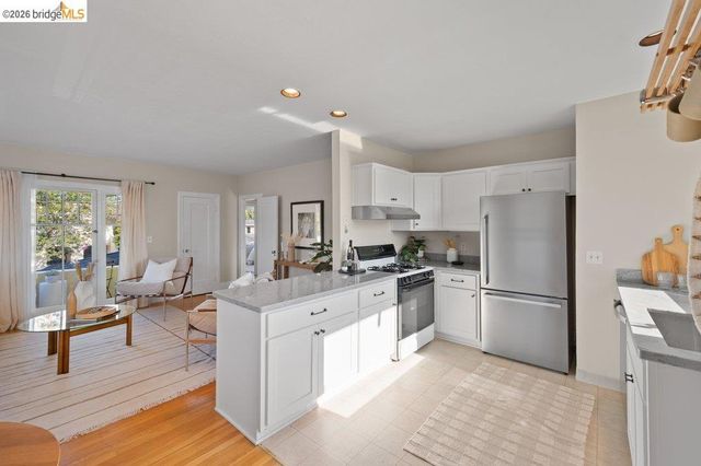 4355 Everett Ave, Oakland, CA 94602