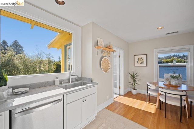 4355 Everett Ave, Oakland, CA 94602