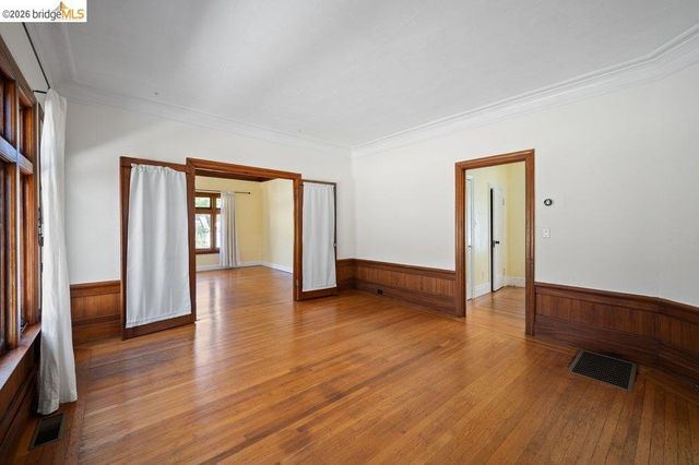 4355 Everett Ave, Oakland, CA 94602