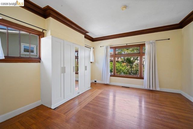 4355 Everett Ave, Oakland, CA 94602
