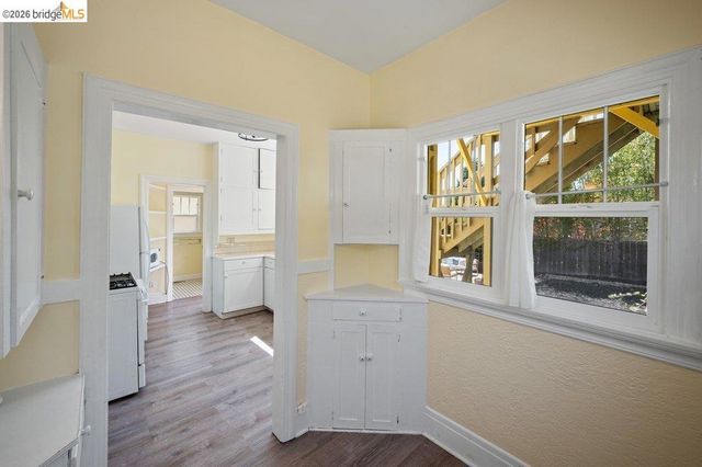 4355 Everett Ave, Oakland, CA 94602