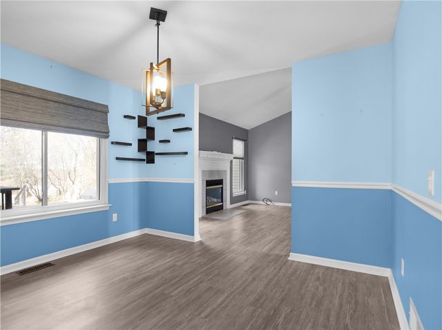 16 Alton Way, Henrietta, NY 14586