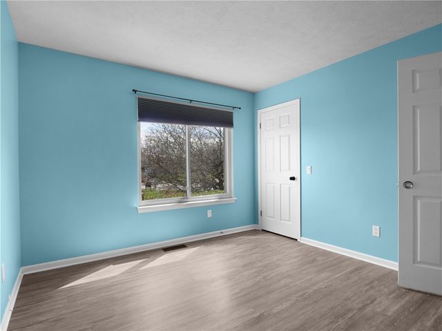 16 Alton Way, Henrietta, NY 14586