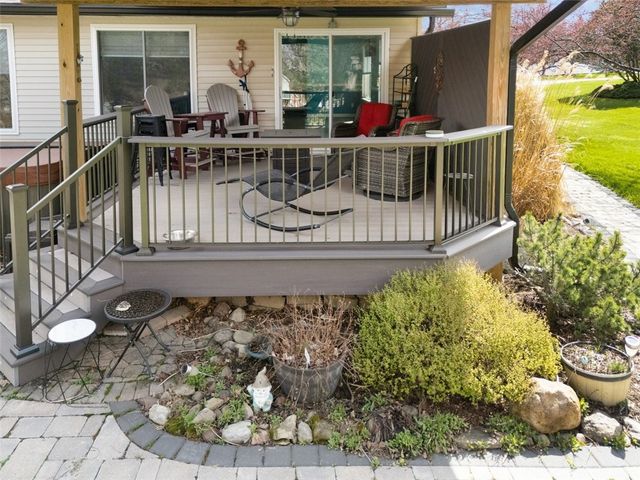 16 Alton Way, Henrietta, NY 14586