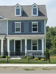 400 Blair Rd, Smyrna, TN 37167
