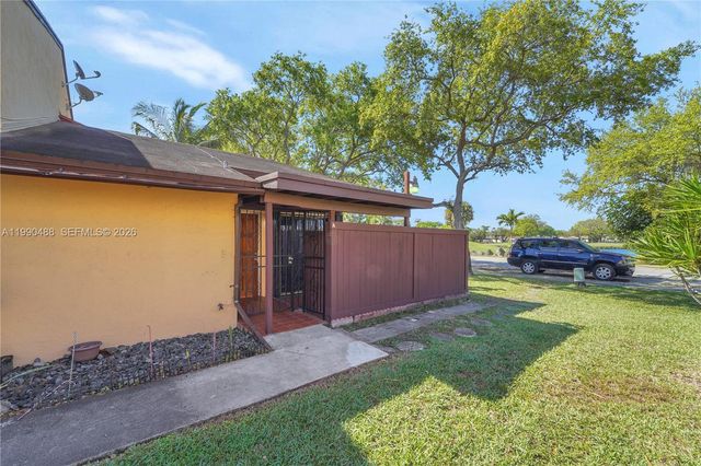 6671 SW 137th Ct 7-A, Miami, FL 33183