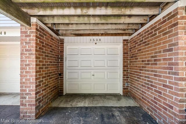 1538 Maryland Club Drive, Royal Oak, MI 48067
