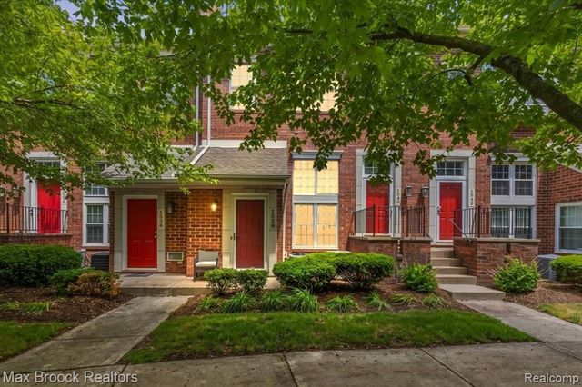 1538 Maryland Club Drive, Royal Oak, MI 48067
