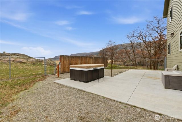 56082 Hwy 155 N, Electric City, WA 99123