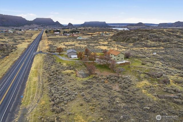 56082 Hwy 155 N, Electric City, WA 99123