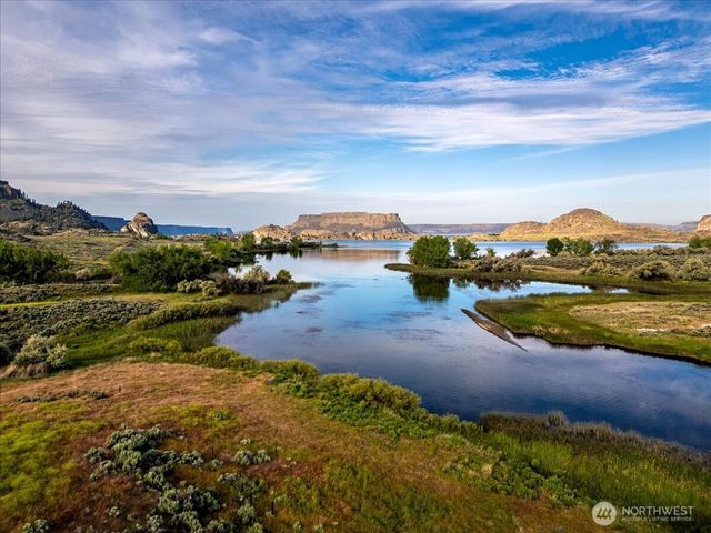 56082 Hwy 155 N, Electric City, WA 99123