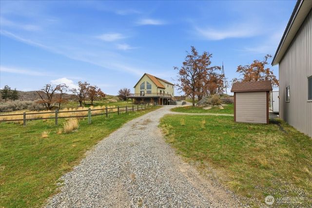 56082 Hwy 155 N, Electric City, WA 99123