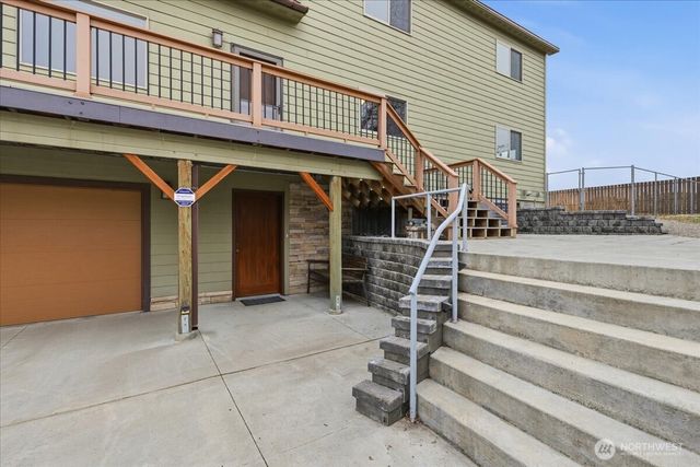 56082 Hwy 155 N, Electric City, WA 99123