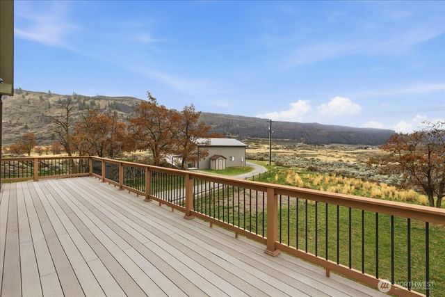 56082 Hwy 155 N, Electric City, WA 99123