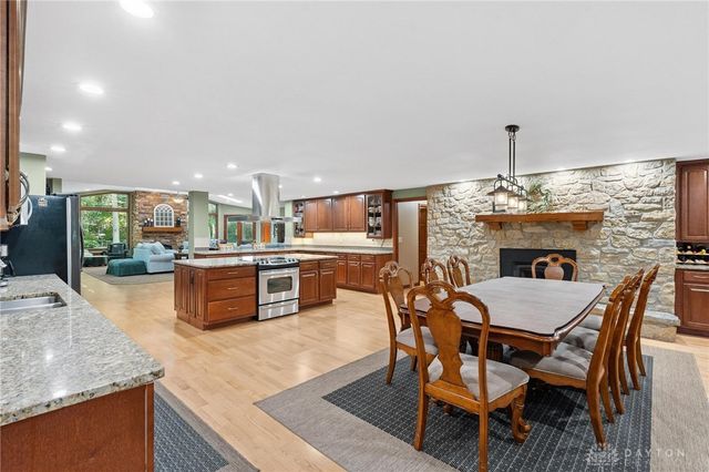 2780 E Spring Valley Pike, Washington Twp, OH 45458