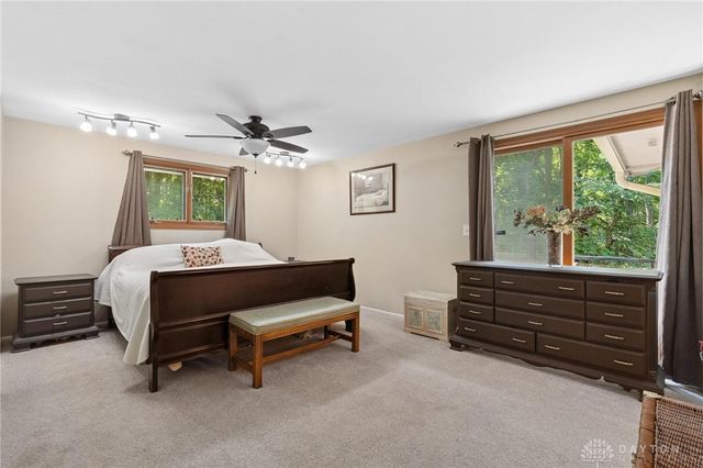 2780 E Spring Valley Pike, Washington Twp, OH 45458