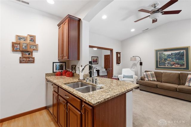 2780 E Spring Valley Pike, Washington Twp, OH 45458