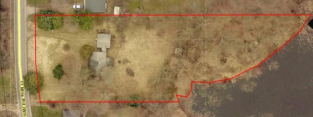 19760 11 Mile Road, Battle Creek, MI 49014