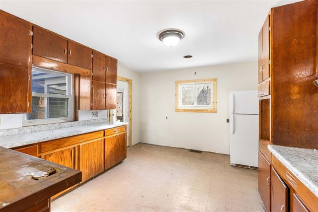 19760 11 Mile Road, Battle Creek, MI 49014