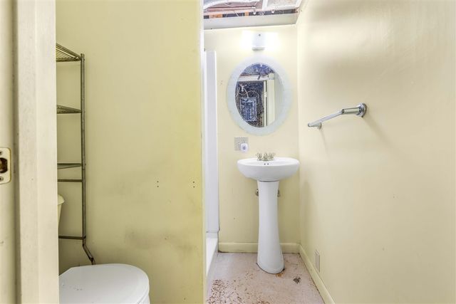 19760 11 Mile Road, Battle Creek, MI 49014