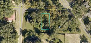 673 W Walnut Avenue, Crestview, FL 32536