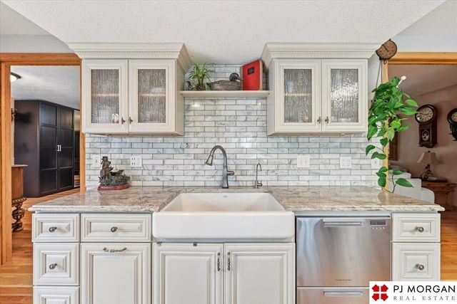 4012 N 95th Street, Omaha, NE 68134