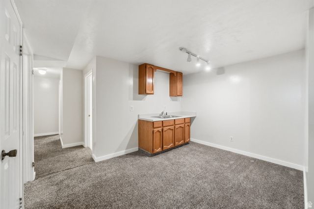 1650 E BUDDING DR, Sandy, UT 84092