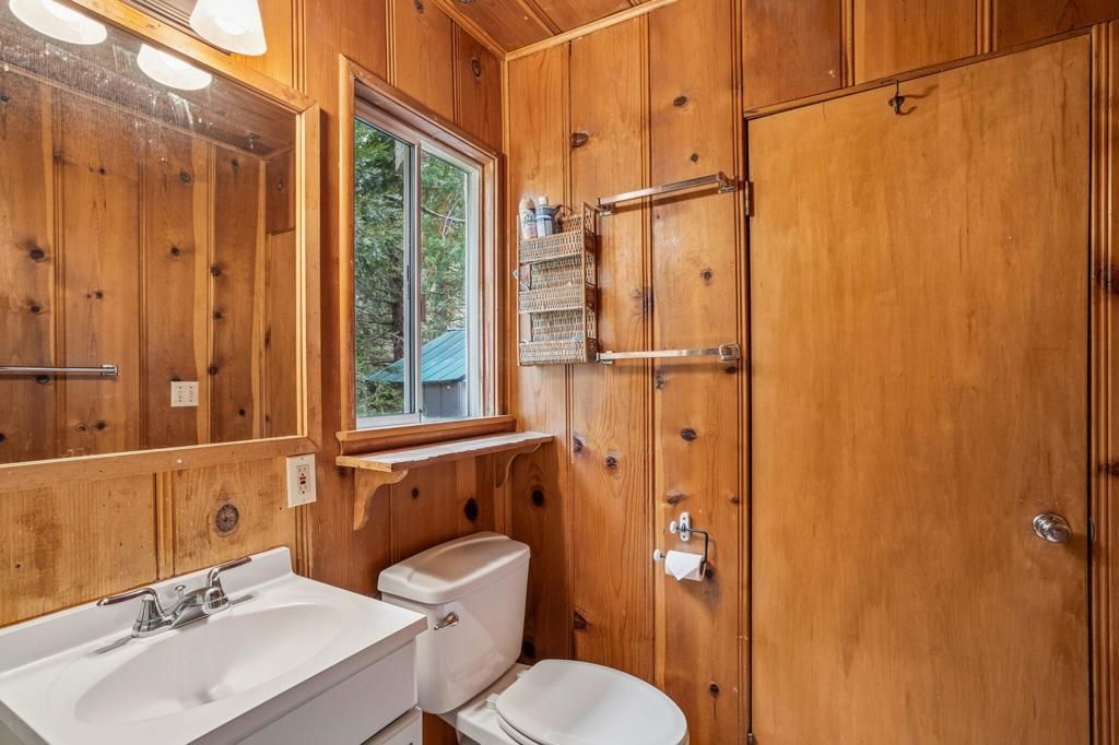 Image 12 of property listing at 54506 Marian View Drive, Idyllwild, CA 92549