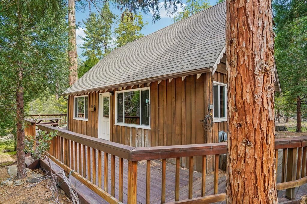 Image 28 of property listing at 54506 Marian View Drive, Idyllwild, CA 92549