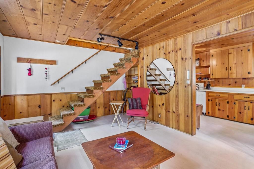 Image 4 of property listing at 54506 Marian View Drive, Idyllwild, CA 92549