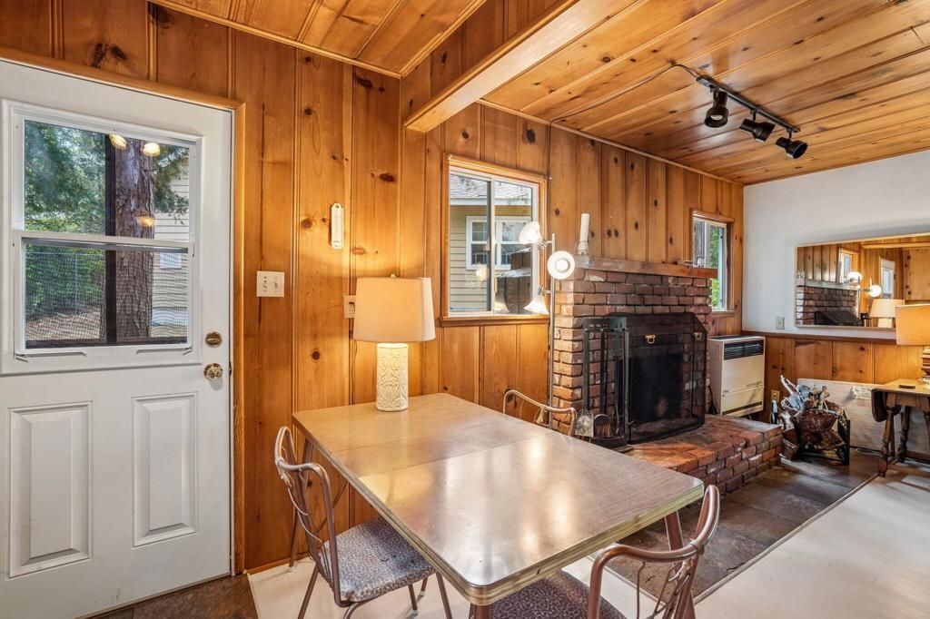 Image 6 of property listing at 54506 Marian View Drive, Idyllwild, CA 92549