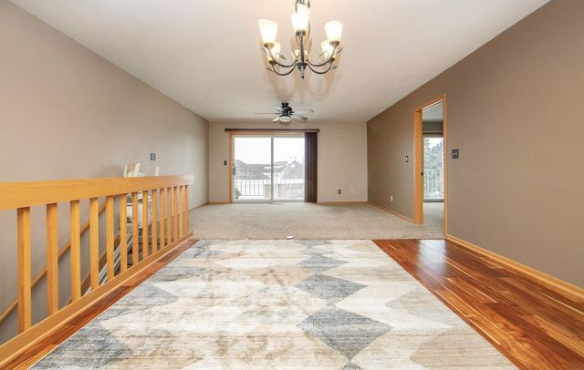 427 8th Ave SW Unit 10, Waverly, IA 50677