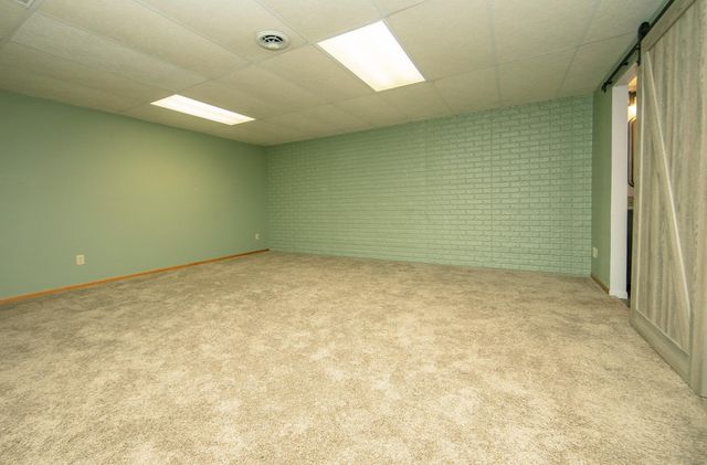 427 8th Ave SW Unit 10, Waverly, IA 50677