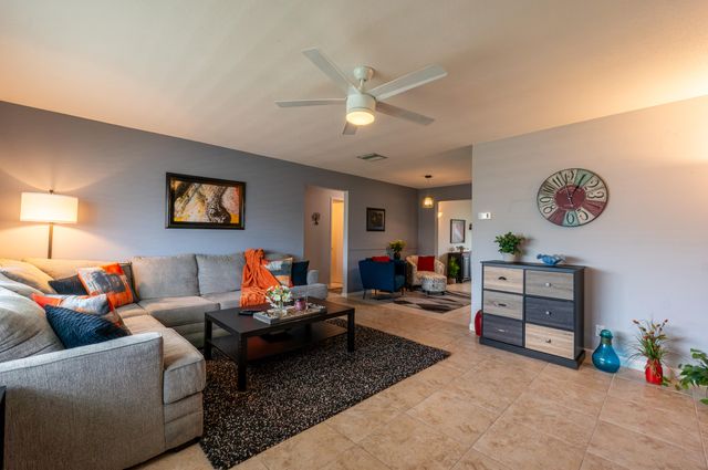 119 SW 9th Street, Boynton Beach, FL 33426