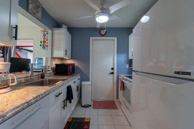 119 SW 9th Street, Boynton Beach, FL 33426