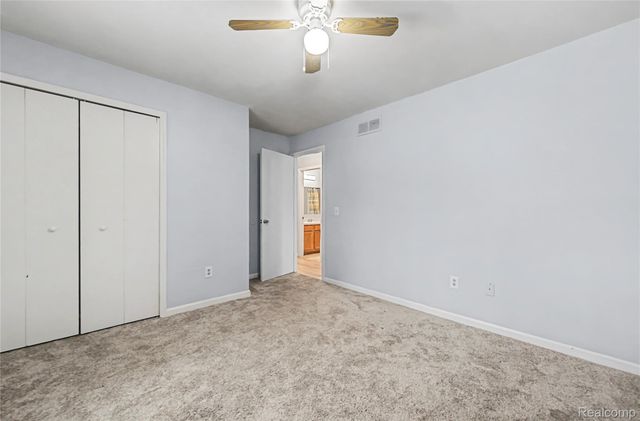 30606 Oakridge Manor Drive 4, Roseville, MI 48066