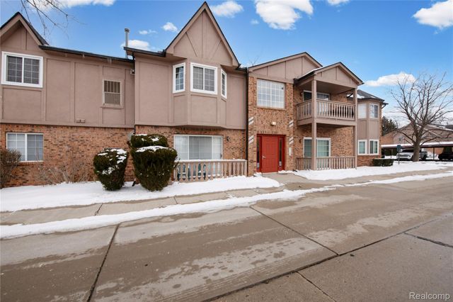 30606 Oakridge Manor Drive 4, Roseville, MI 48066