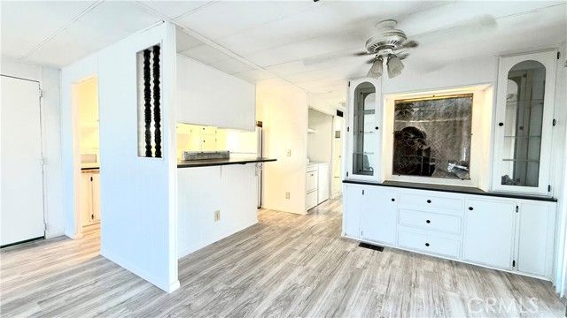 601 N Kirby 66, Hemet, CA 92545