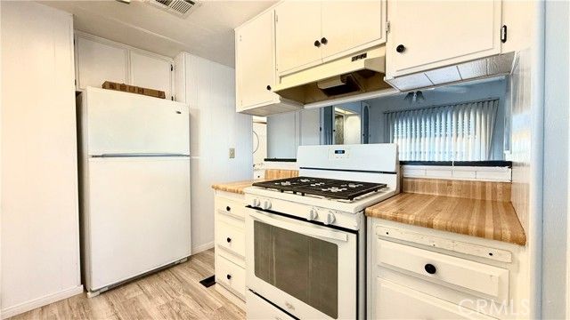 601 N Kirby 66, Hemet, CA 92545