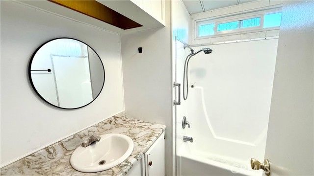 601 N Kirby 66, Hemet, CA 92545