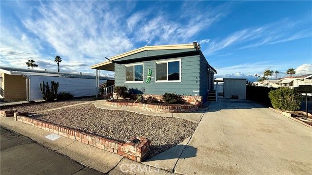 601 N Kirby 66, Hemet, CA 92545