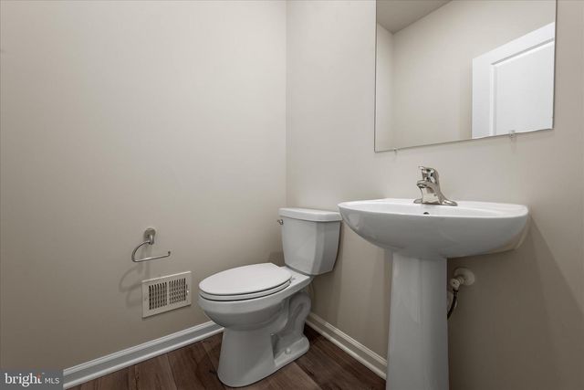 409 18TH AVE, Ranson, WV 25438