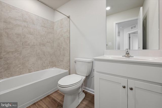 409 18TH AVE, Ranson, WV 25438